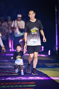 BIB: 
                            <button type="button" onclick="openModal(25219886)" class="btn btn-primary btn-sm float-right btn-popup" data-toggle="modal" data-target=".modal-high-quality">
                        <i class="fas fa-shopping-cart"></i> Add to Cart
                    </button>
                                            <button type="button" onclick="isThisMe(25219886, true)" class="btn btn-success btn-sm float-right btn-popup btn-isme hidden" data-toggle="tooltip" data-placement="bottom" title="นี่คือรูปของคุณใช่ไหม คลิกที่นี่เพื่อเอาเข้าอัลบั้ม">
                        <i class="fas fa-plus"></i> Add to album
                    </button>
                    <button type="button" onclick="isThisMe(25219886, false)" class="btn btn-warning btn-sm float-right btn-popup btn-isnotme hidden">
                        <i class="fas fa-ban"></i> Remove from album
                    </button>